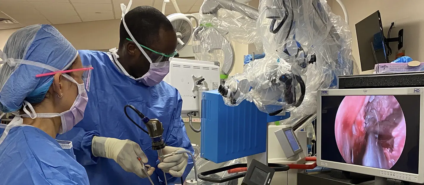 Vivien Dang (University of Louisville) and Roger Murayi (Cleveland Clinic)